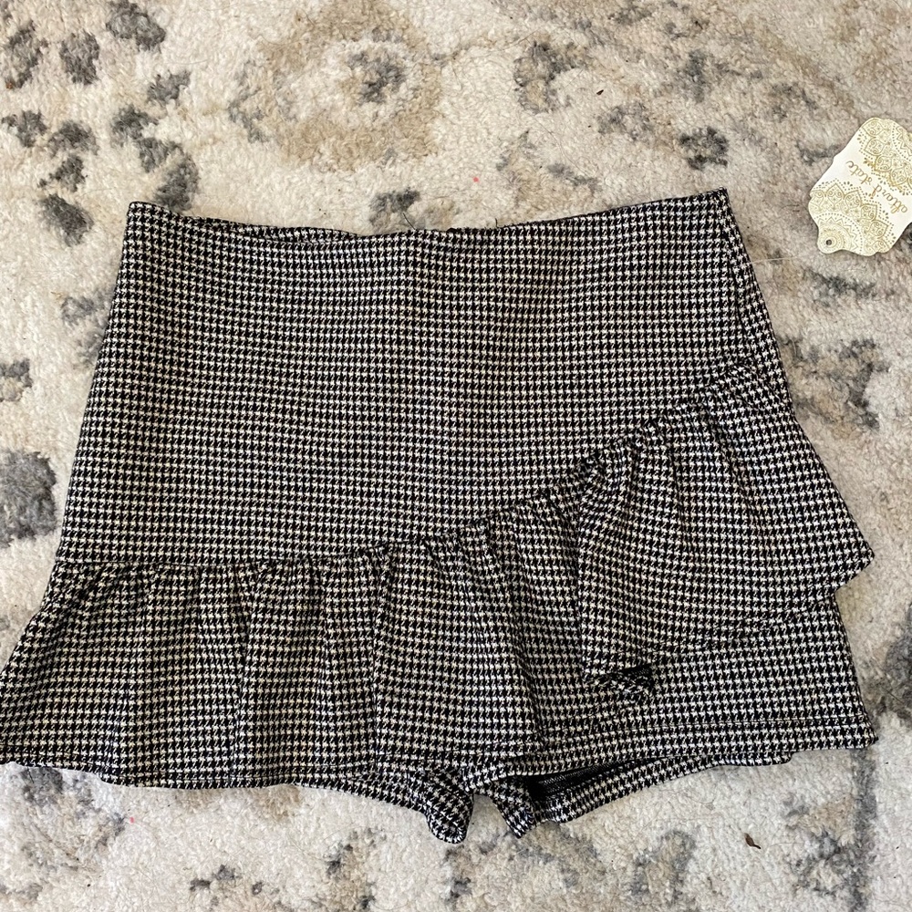 NWT Altar'd State Women's Skort Size Small Checked